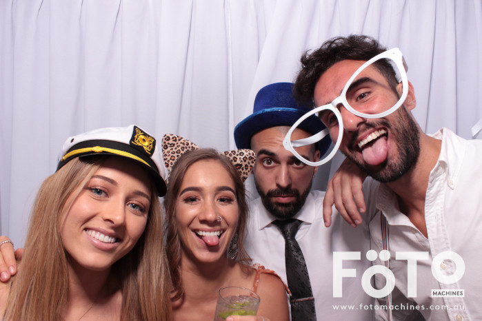 Diandra and Nick’s Wedding | View more photos from the event at gallery.fotomachines.com.au/u/FOTOMachines/Diandra-and-Nick’s-Wedding